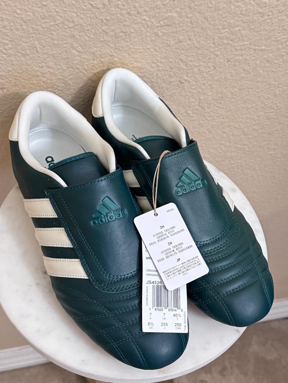 Women ADIDAS Taekwondo green trendy blokecore balletcore sleek sneakers Sz 8.5